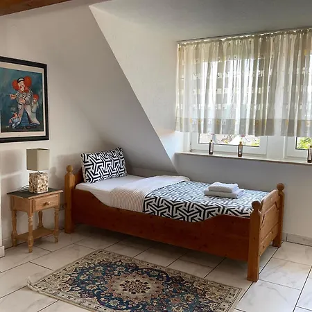 Lägenhet Citynahe Ueber 2 Ebenen Mit 2 Balkonen Fuer 1-6 Personen