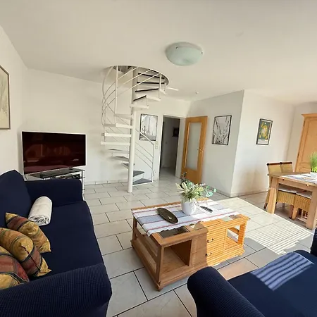 Lägenhet Citynahe Ueber 2 Ebenen Mit 2 Balkonen Fuer 1-6 Personen